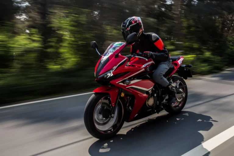 Prawo Jazdy Kat. A: Kompletny Przewodnik dla Przyszłych Motocyklistów