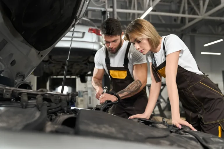 Czy warto iść na technika mechanika? Dla kogo ten zawód i co daje dyplom